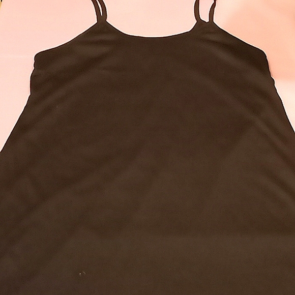 👗 Dress - Picture 1 of 6